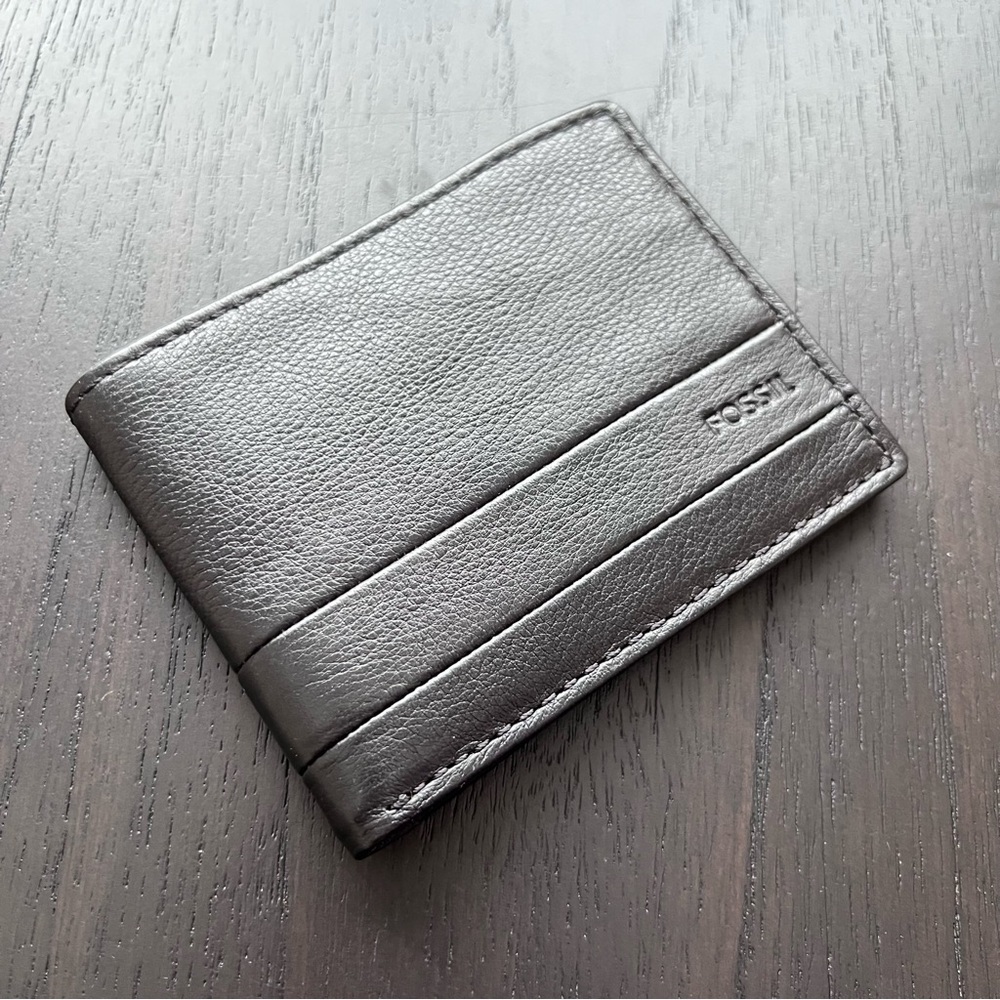 Fossil LUFKIN Black Leather Bifold Wallet